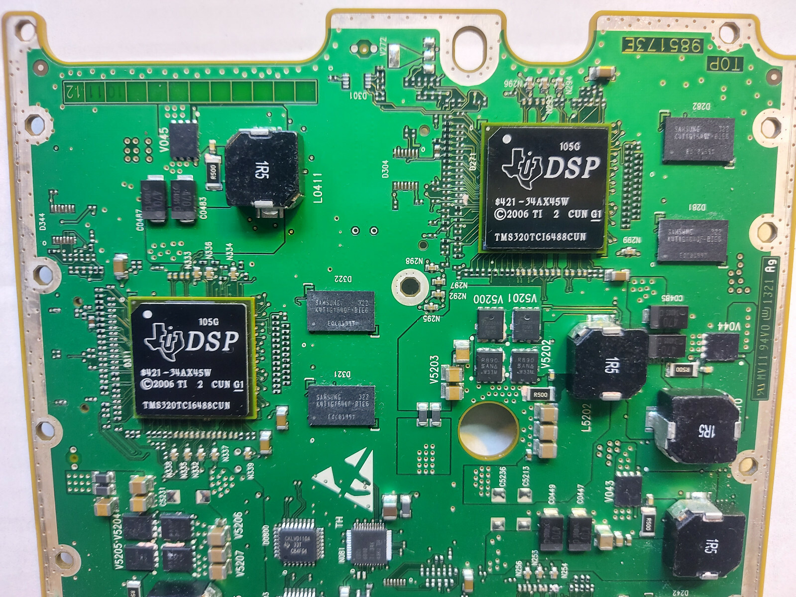 144/430MHz DUO BAND IC-T7とIC-D7D 2台 144/430MHz DUO BAND IC-T7とIC-D7D 2台