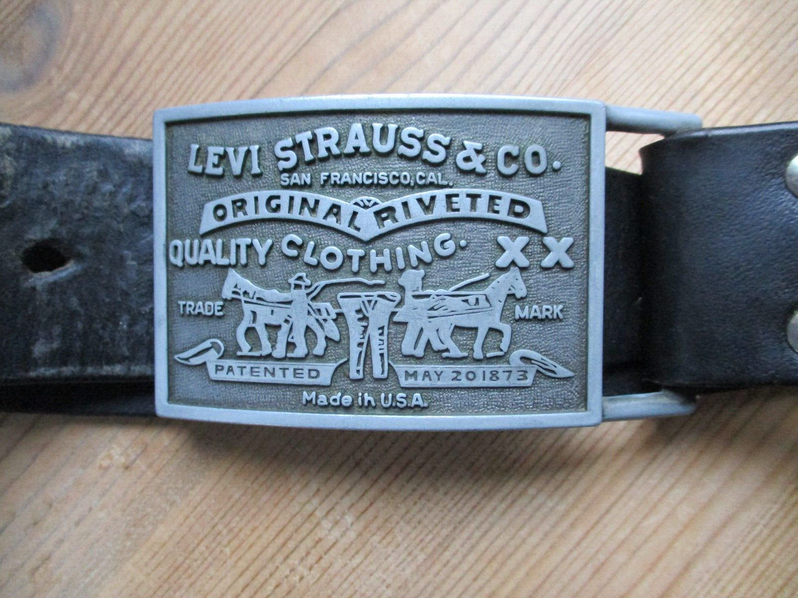 Levi's ターコイズ　ブラックレザーベルト　ヴィンテージ　希少 Levi's ターコイズ ブラックレザーベルト ヴィンテージ 希少
