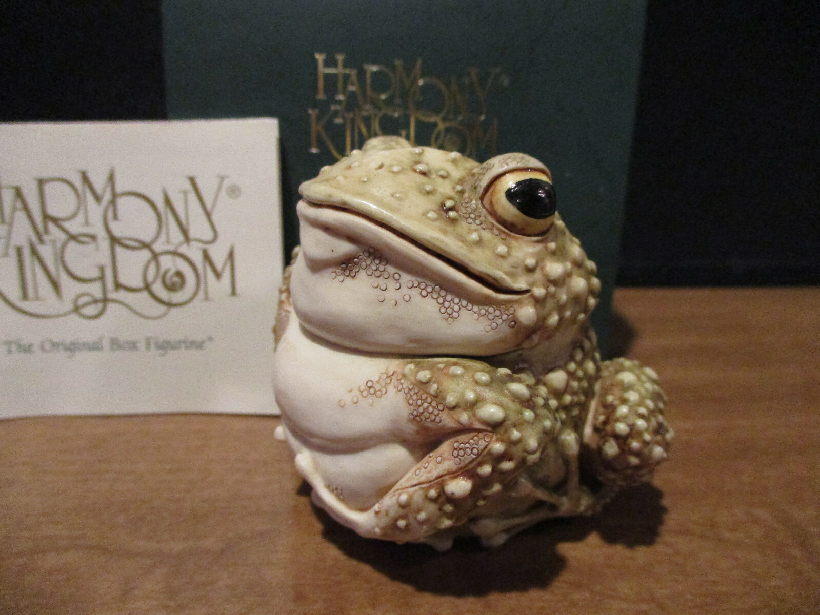 置物 Harmony Kingdom Lord Foxglove Toad Harmony Kingdom Lord Foxglove Toad UK Made Box Figurine SGN