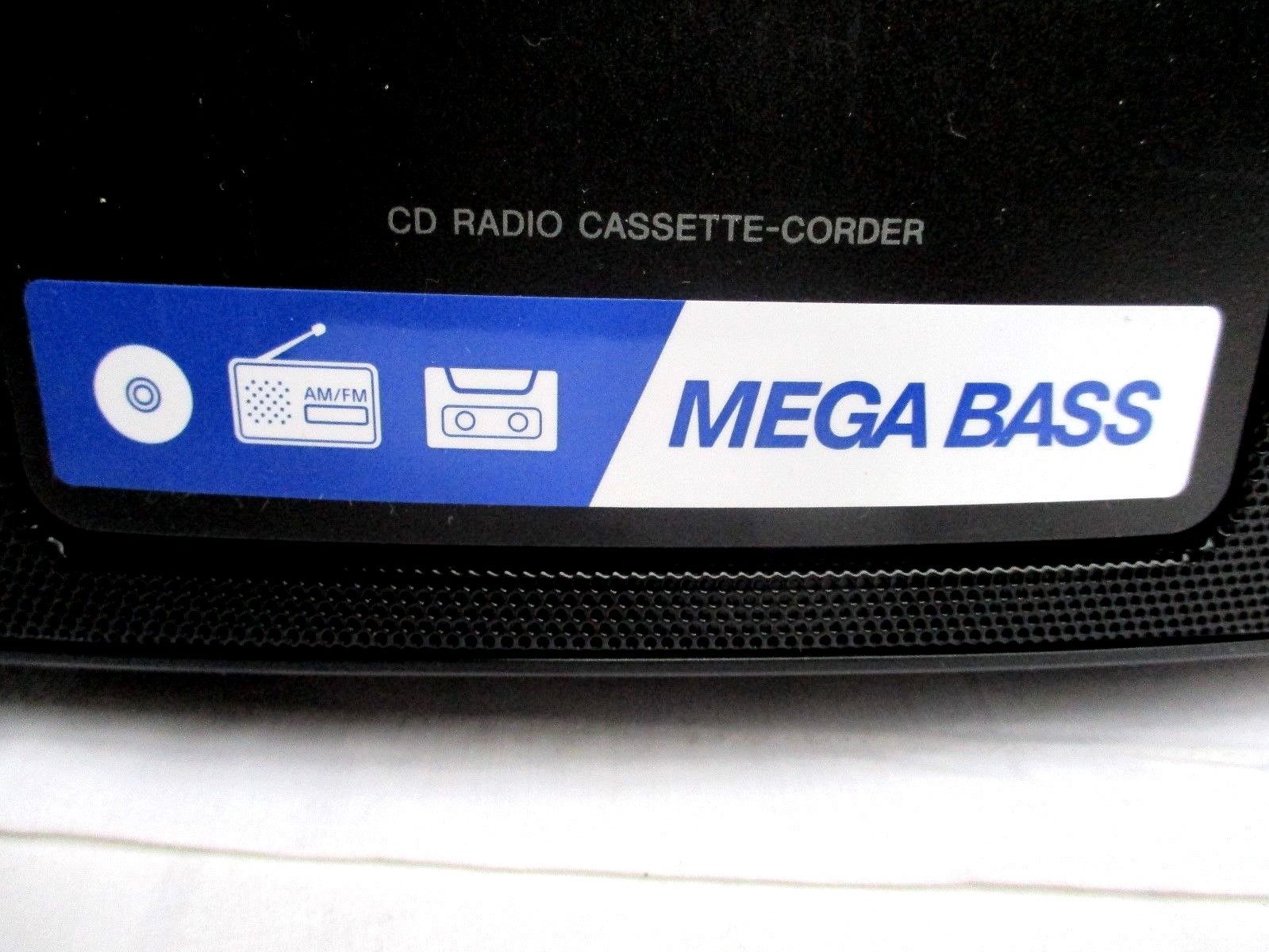 NEW..SONY..BOOMBOX..CD & CASSETTE..MEGA BASS..AM FM RADIO CFD-S50 NEW in BOX