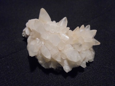 2,43 oz ;  CALCITE CRYSTAL CLUSTER. Mine ''Pomorzany'' Olkusz Poland !