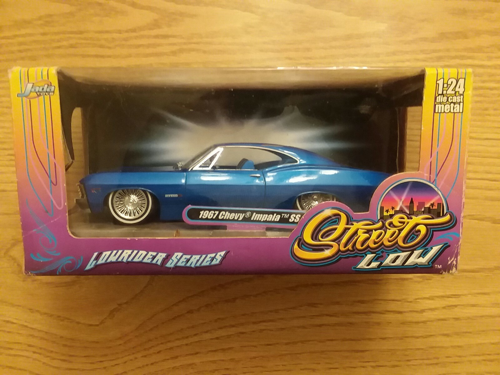 おしゃれ Jadaジェイダ/'67 Chevyシボレー Impalaインパラ 1/24 - ミニカー