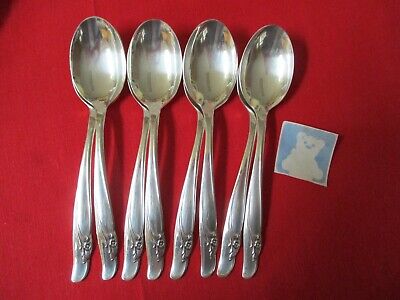 EXQUISITE 1957 OVAL SOUP or DESSERT SPOON BY ROGERS BROS IS