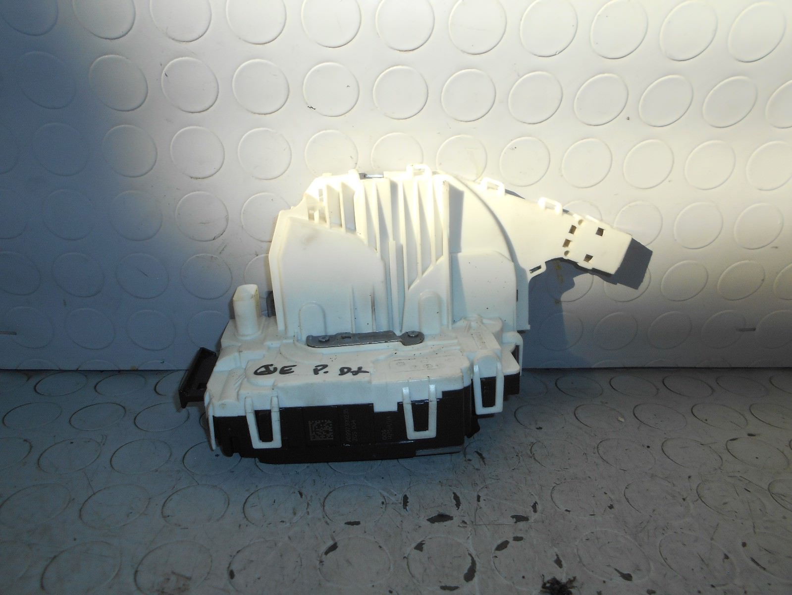 Serratura posteriore destra MERCEDES CLASSE E A0997300235