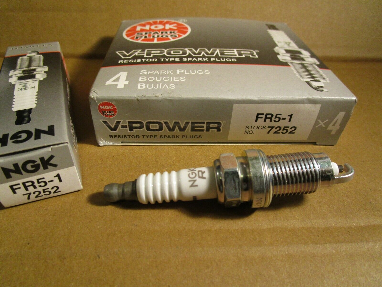 NGK V-Power Spark Plug 7252 FR5-1 NGK V-Power Spark Plug 7252 FR5-1