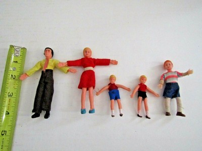 vintage dollhouse family