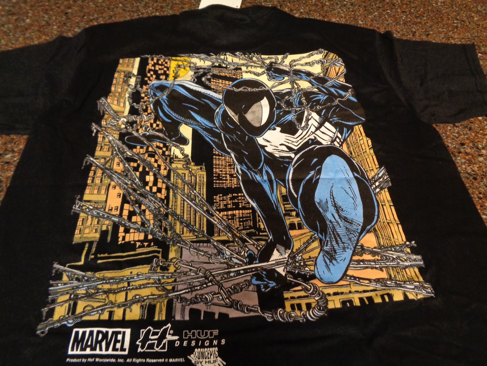 ★米国発/送関込*HUF×MARVEL*新作*BK-SUIT-SPIDER-MANTシャツ★ ☆米国発/送関込*HUF×MARVEL*新作*BK-SUIT-SPIDER-MANTシャツ