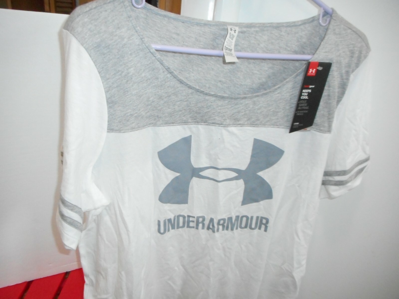 Under Armour HeatGear T Shirt Women X-Large  New W/ tags  Loose Fit  Workout