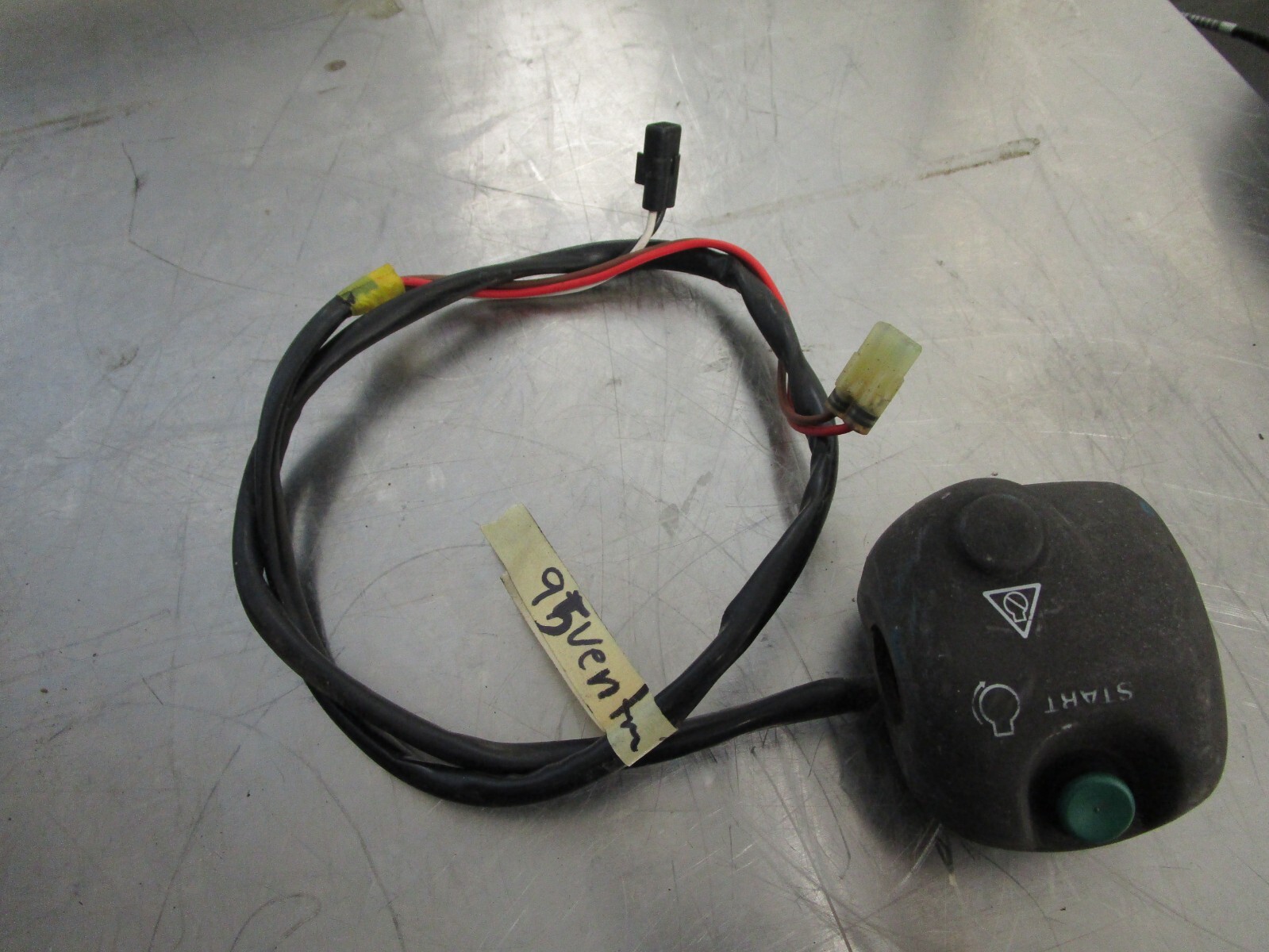 95 YAMAHA WAVE VENTURE 700 START STOP SWITCH BOX ASSEMBLY