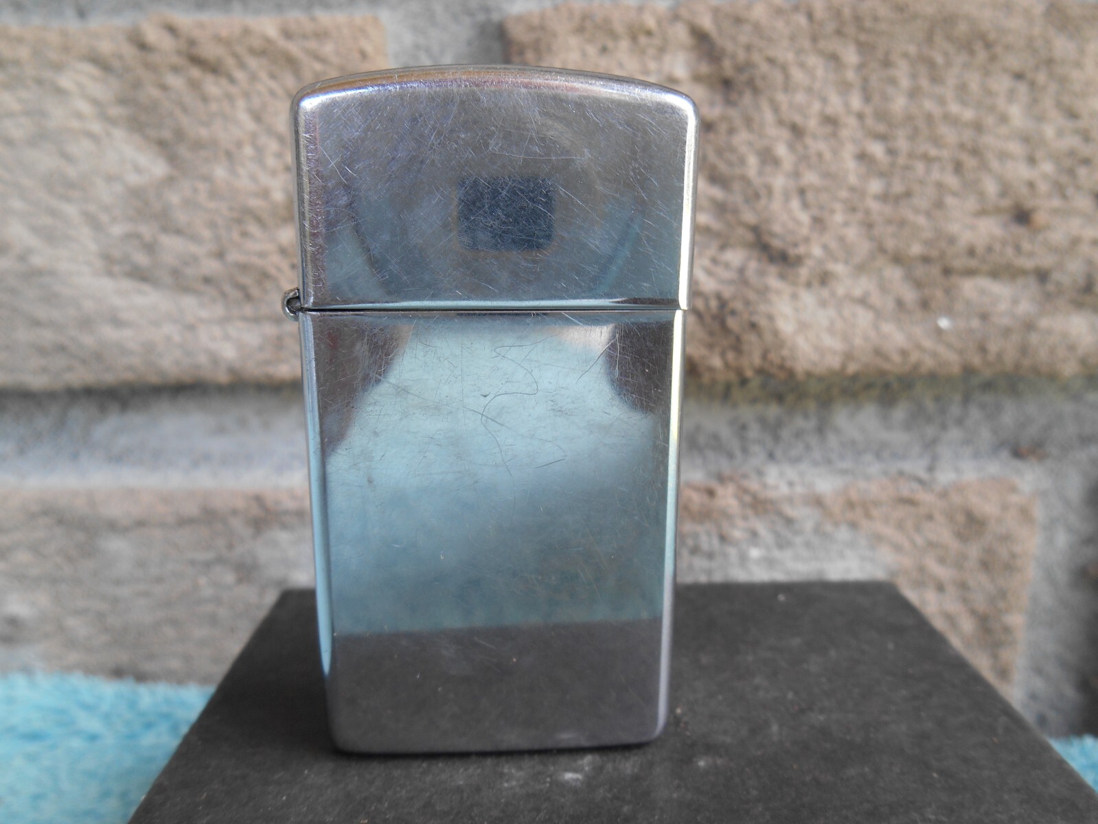 VINTAGE 1995 H-XI ZIPPO SLIM PLAIN CHROME CIGARETTE LIGHTER VINTAGE 1995 H-XI ZIPPO SLIM PLAIN CHROME CIGARETTE LIGHTER
