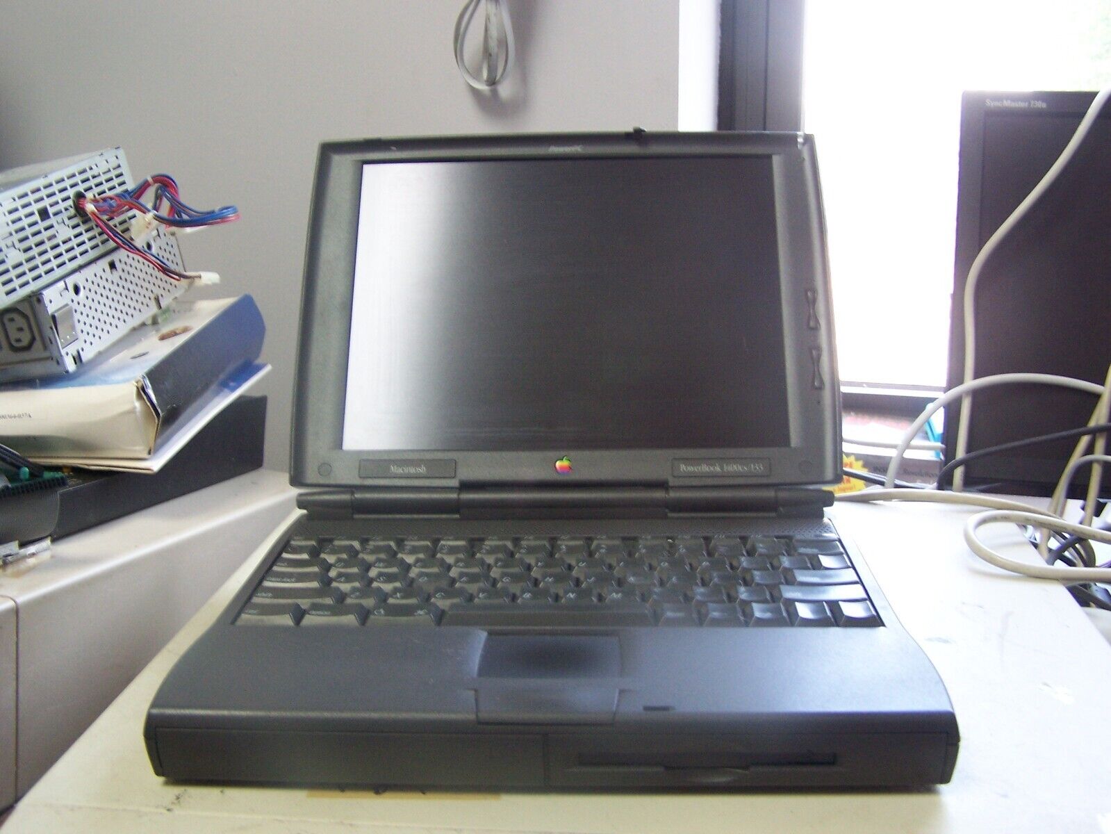 $_57.JPG?set_id=880000500F $_57.JPG?set_id=880000500F