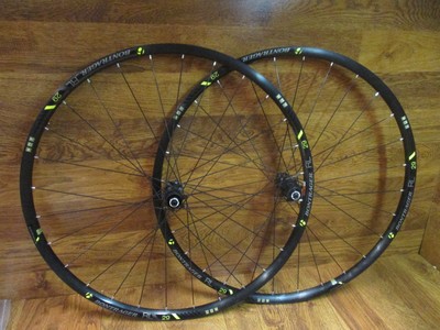 bontrager race lite tlr wheelset