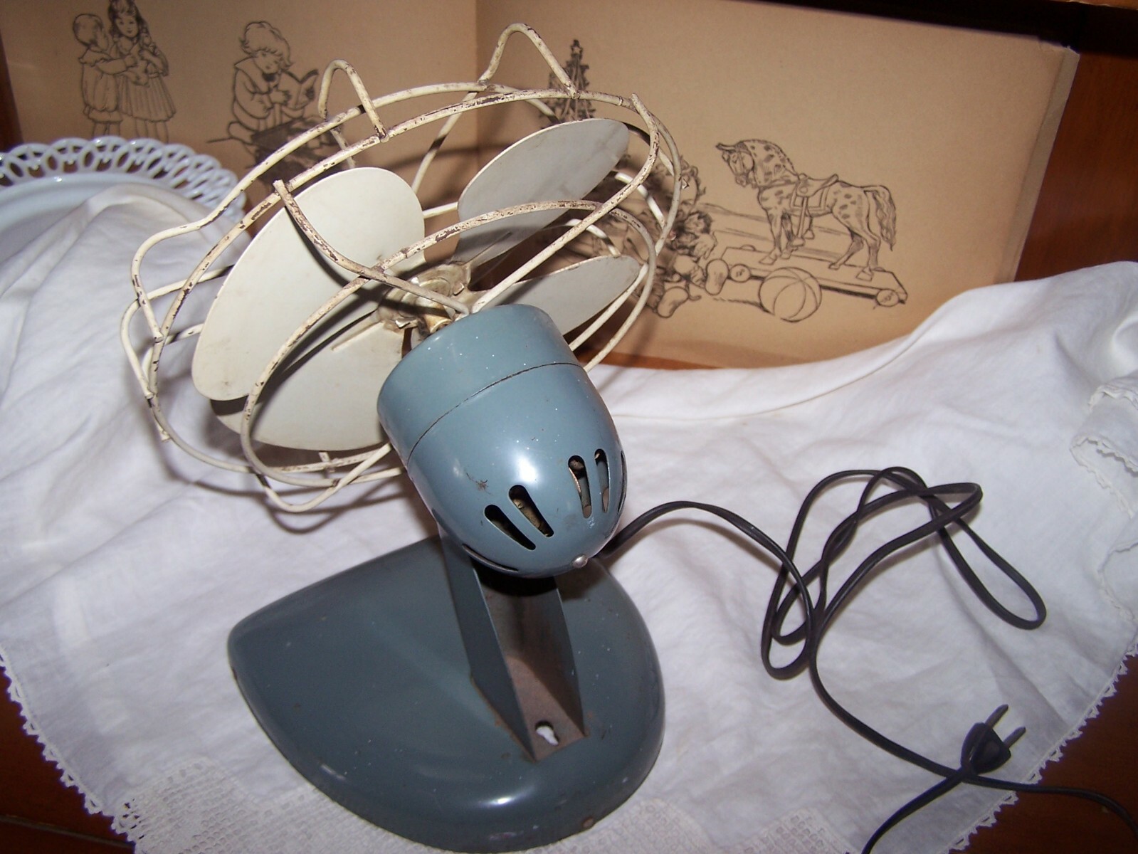 VINTAGE Fan SUPERIOR ELECTRIC PRODUCTS CORP. ALL METAL FAN. Model 803 WORKING