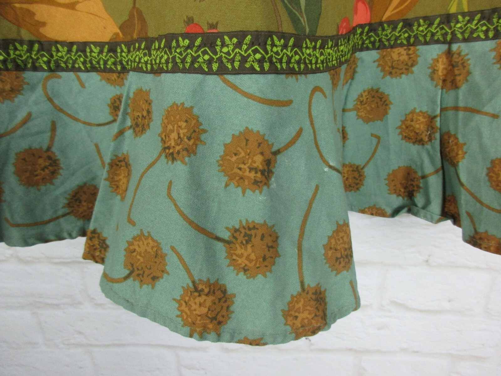 Matilda Jane women's size 6 Brown and Blue Fall Acorn Leaves A-Line Skirt