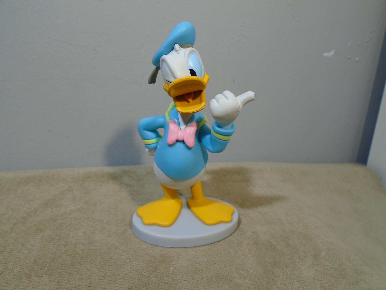 DISNEY DONALD DUCK HITCHING A RIDE 3.25” FIGURE CAKE TOPPER