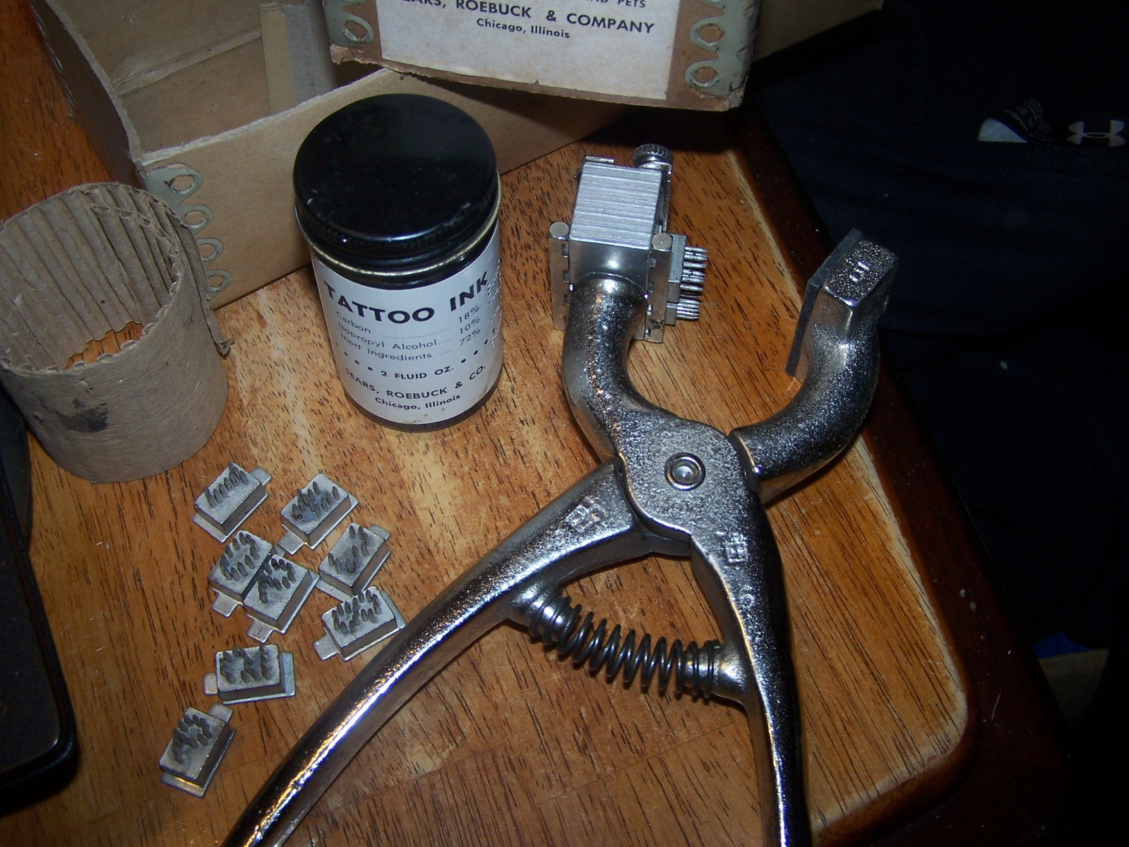 Vintage Sears, Roebuck Revolving Head Cattle Livestock Tattoo Outfit Kit, Tool