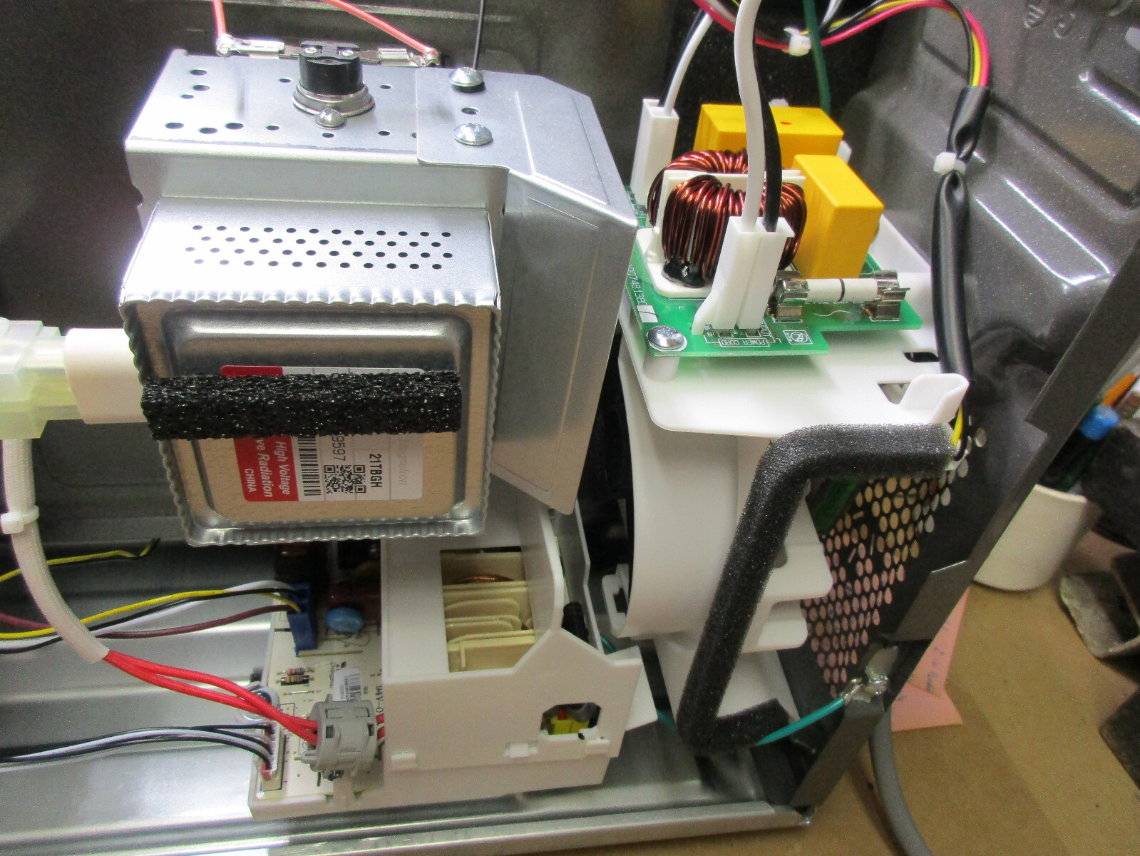 LG LMC2075ST Microwave Oven, Humidity Sensor