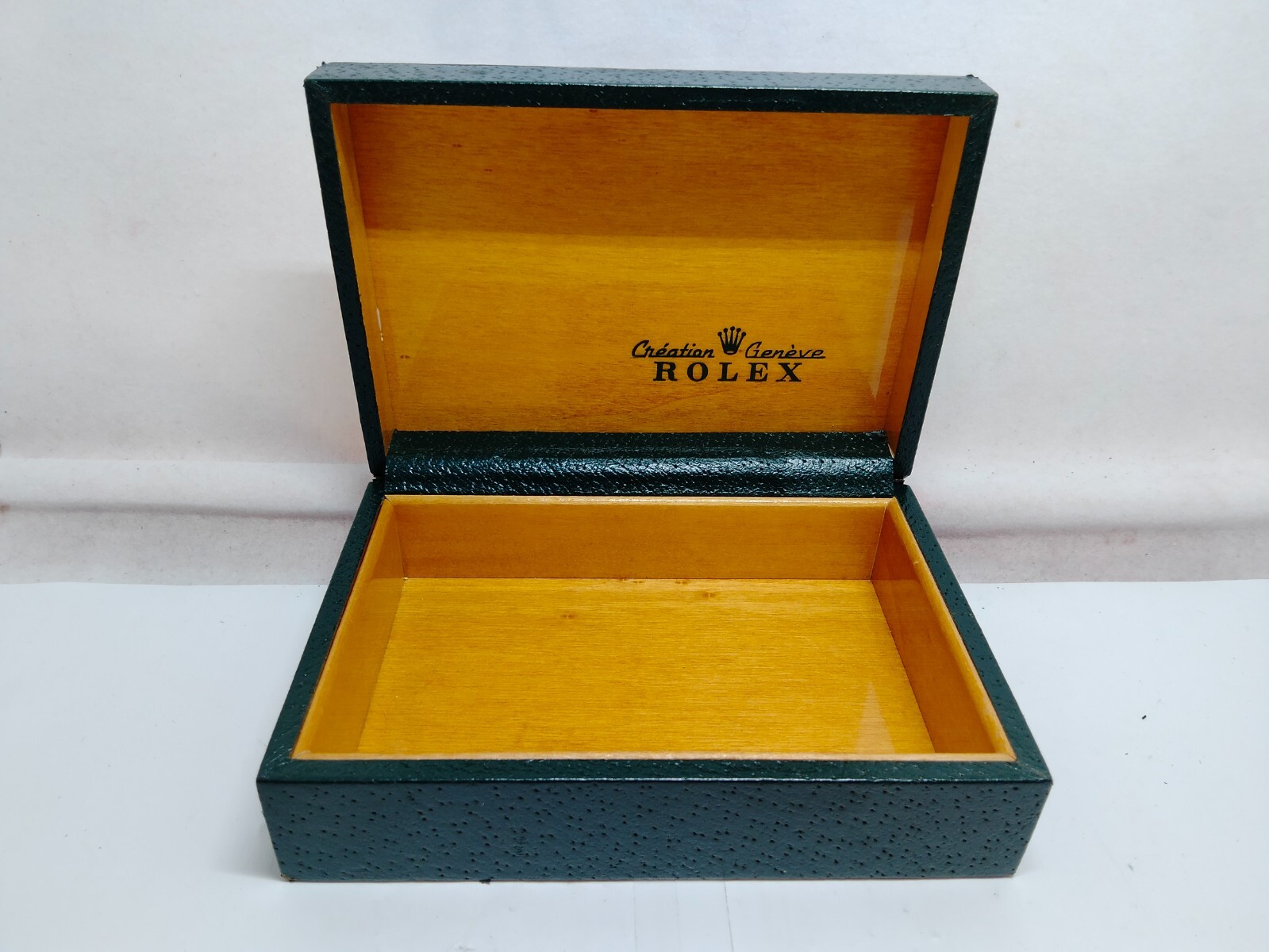 VINTAGE GENUINE ROLEX Green watch box case no inner cushion VINTAGE GENUINE ROLEX Green watch box case no inner cushion