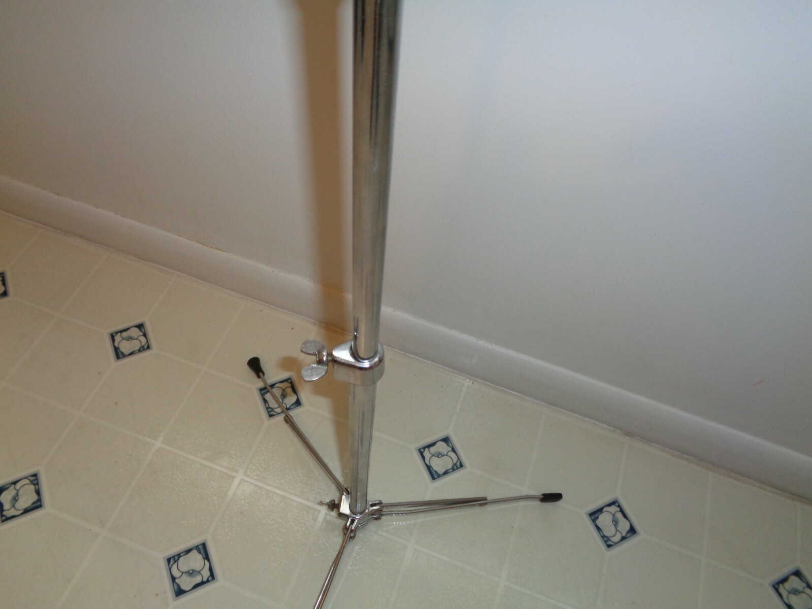 Ludwig 1960's chrome flat base cymbal stand--RINGO--