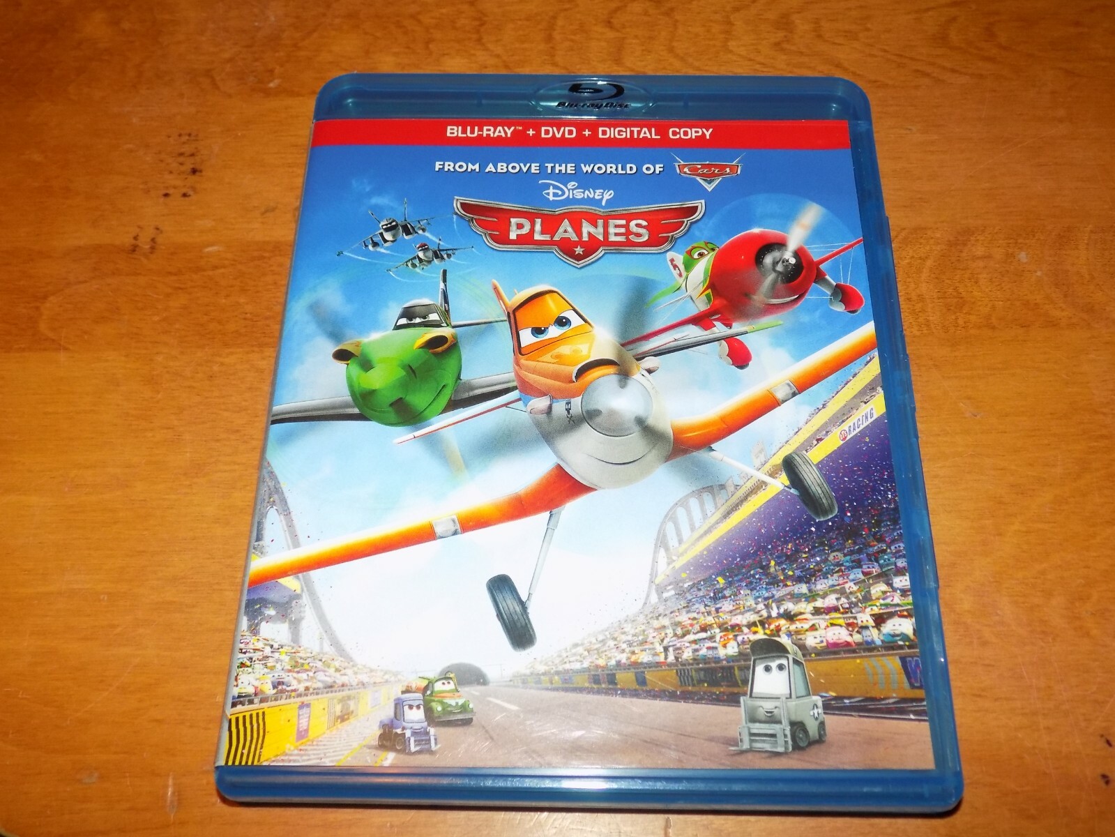 カーズ▪︎プレーンズ　DVD 　セット Amazon.co.jp: Planes : DVD