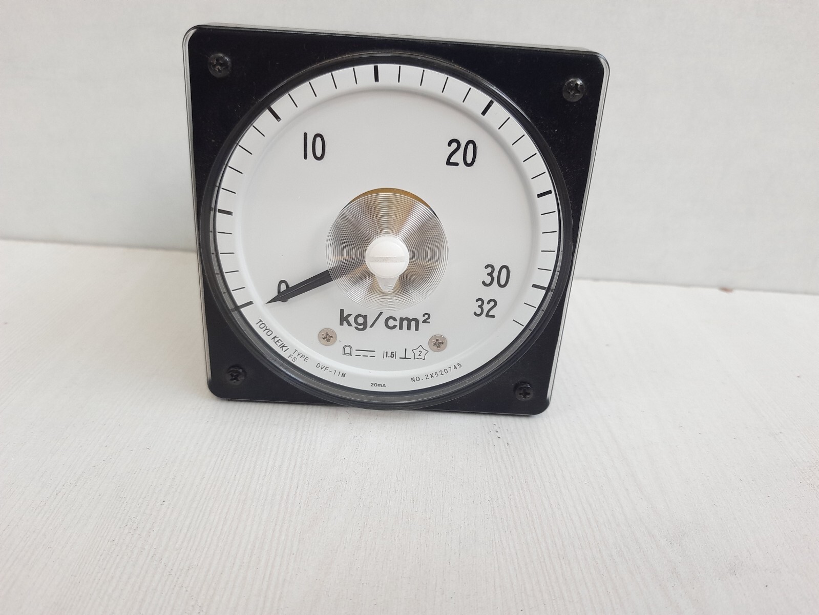 toyo樣專用 High Quality Auto Body Parts Rear Bumper Lower Round Hole