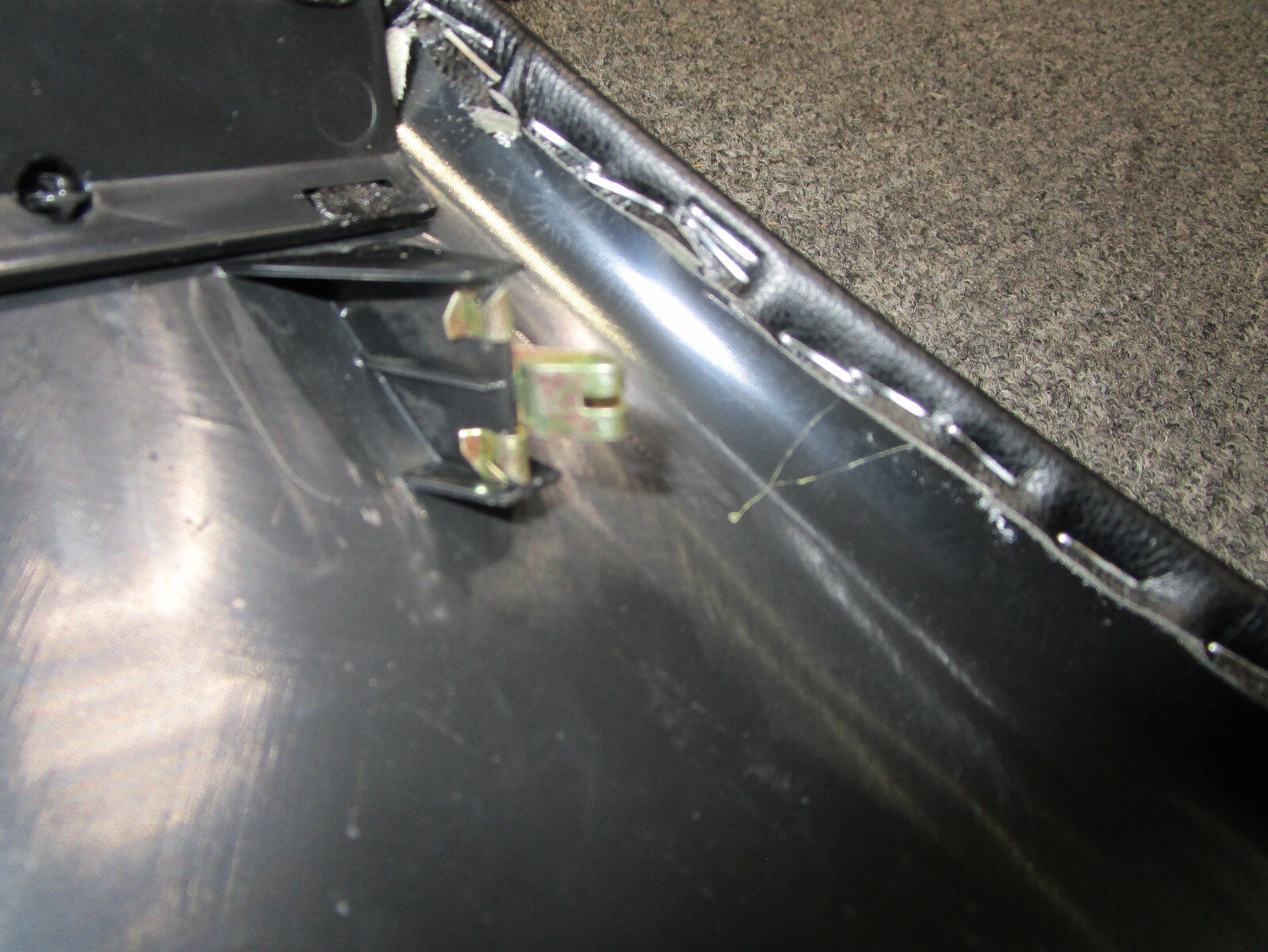 97/04 corvette drivers side padded column knee bolster NEW! 10281429 LH SALE!!!!