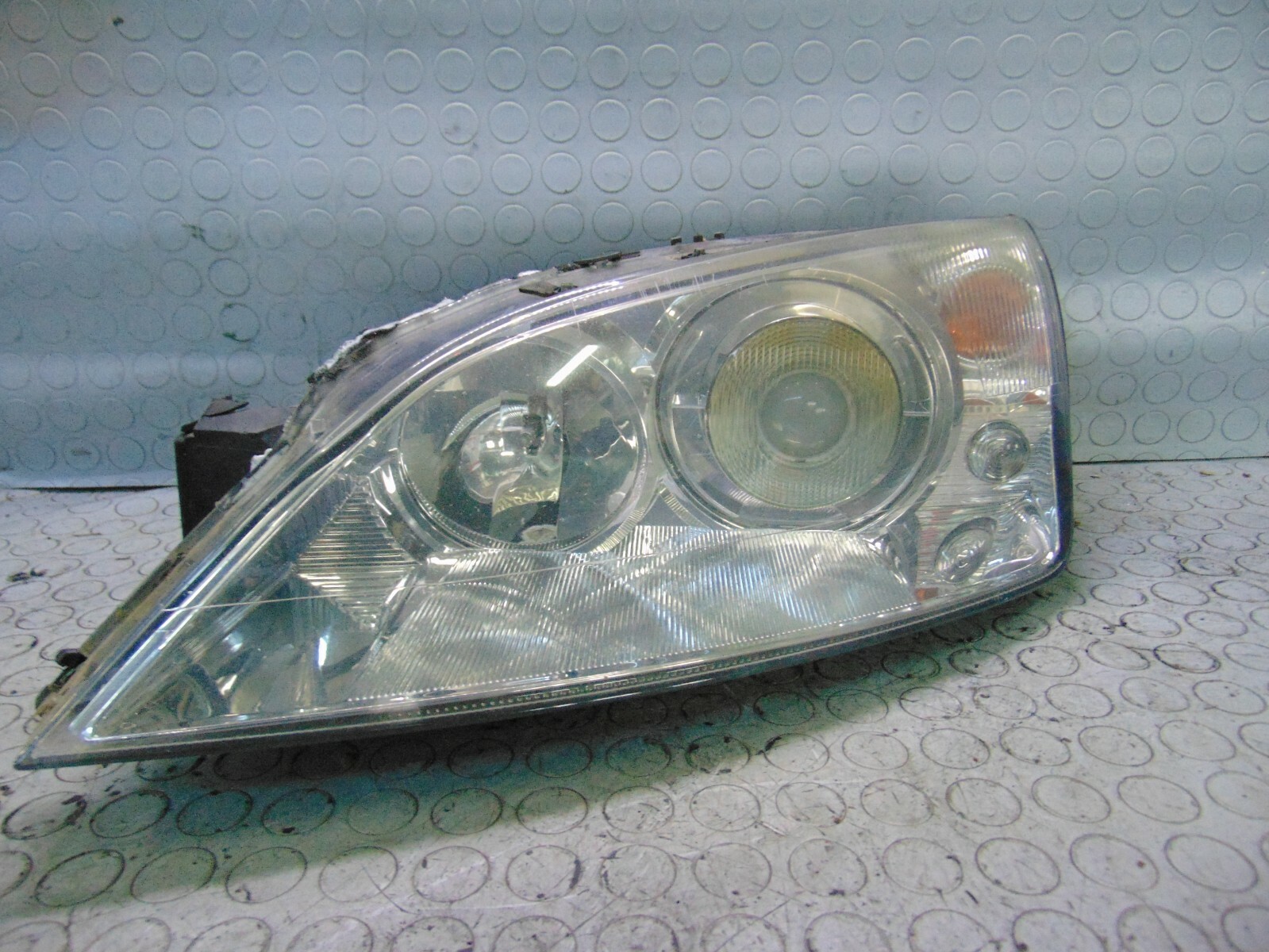Fanale anteriore sinistro xeno FORD MONDEO 2004 **DANNEGGIATO**