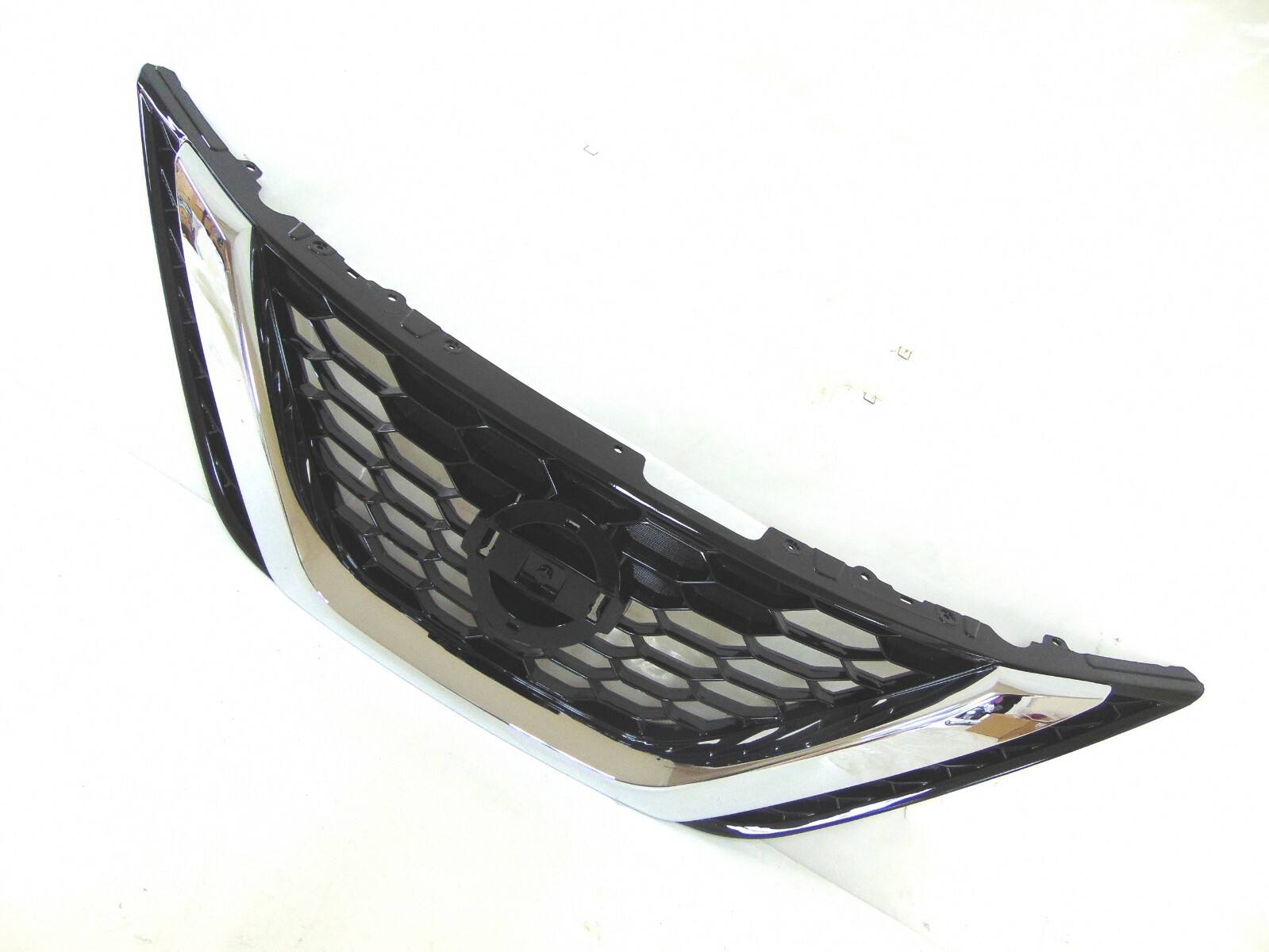 Fits 2016 2017 2018 2019 Nissan Sentra Grille Front Bumper Upper Grille Assembly