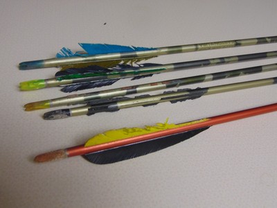 Lot of 5 - Vintage Aluminum Arrows XX75 Camo Hunter, Easton X7