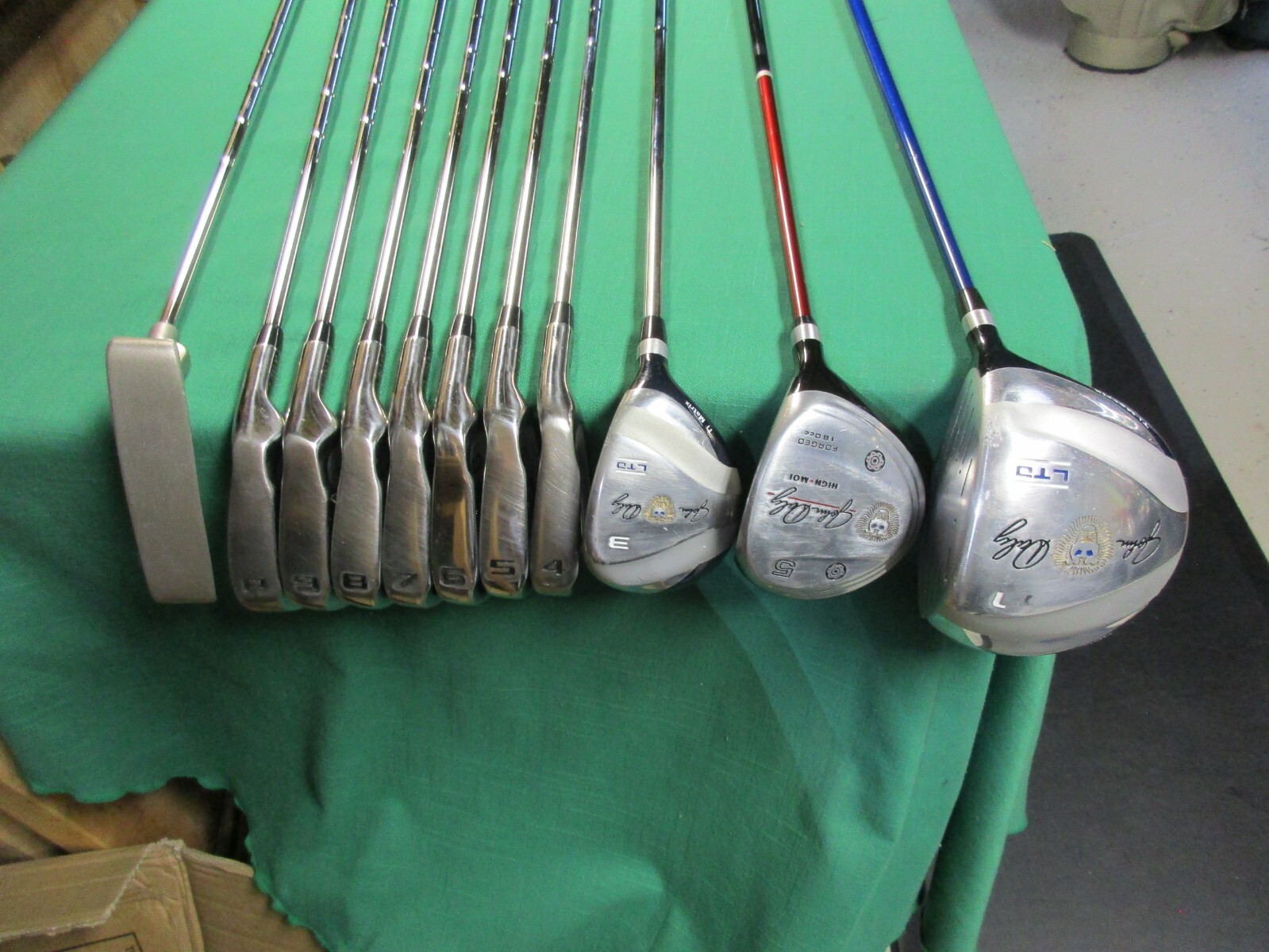John Daly 11 Club Golf Set Driver, 5 Wood, 3 Hybrid, 4-PW Irons, Putter - Nice!