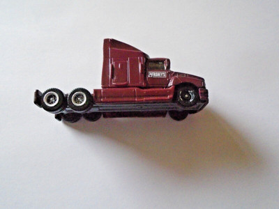 1996 Road Champs HERSHEYS CHOCOLATE  Aeromax Tractor Only 1/87 HO Scale