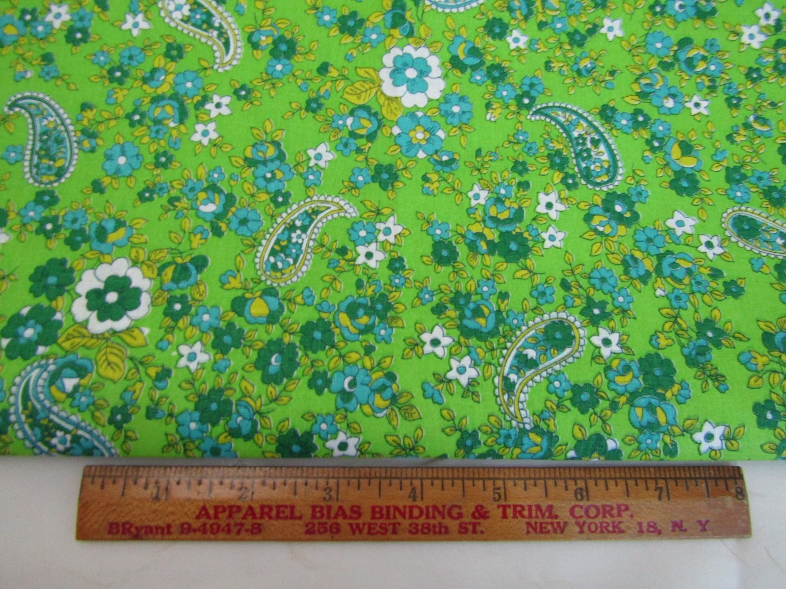 1965 Vintage 35W Cotton Fabric Kings Dept Store Green Paisley Quilt Craft 1 YD