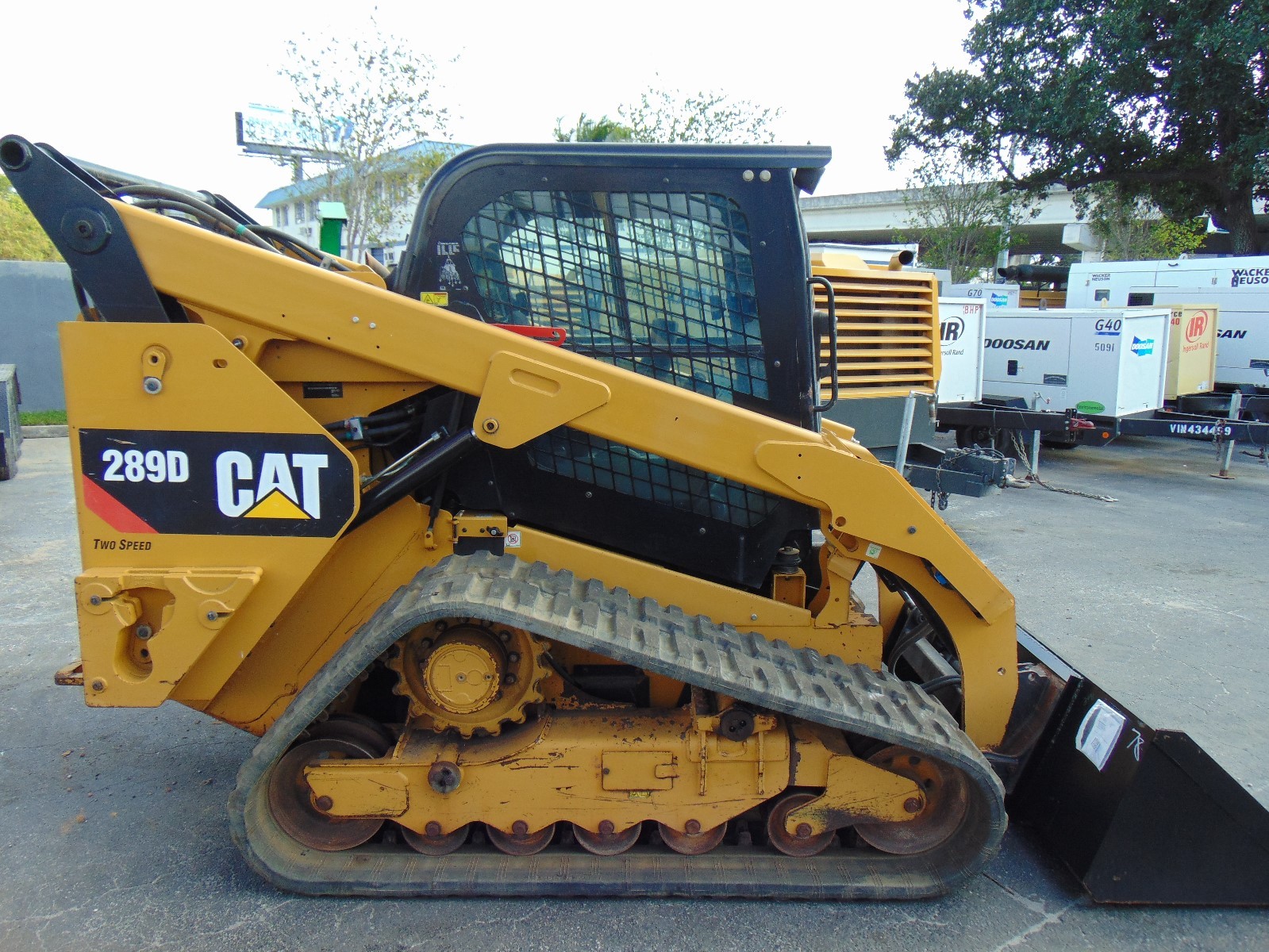 2016 CAT 289-D TURBO 2 SPEED ENCLOSED A/C CAB - POWER COUPLER - SELF LEVELING