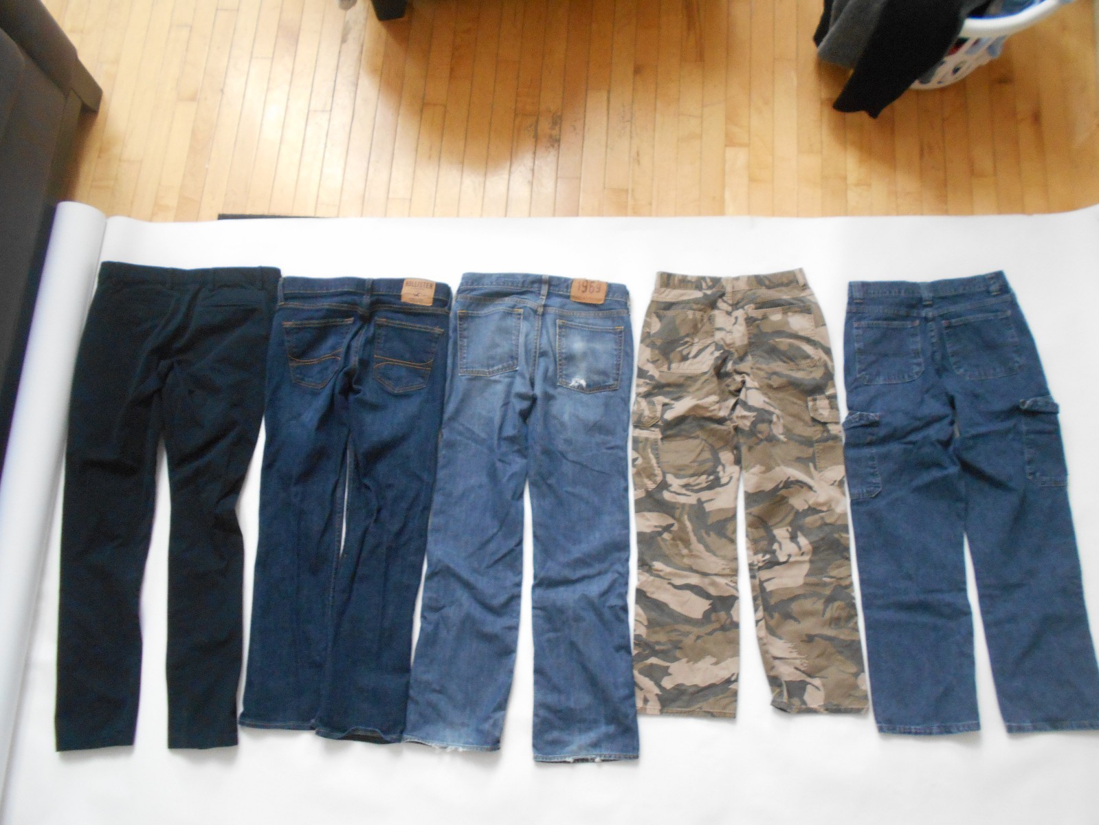 5 Pair of Boys Pants ***HOLLISTER-OLD NAVY-WRANGLER-1969 and more!!!