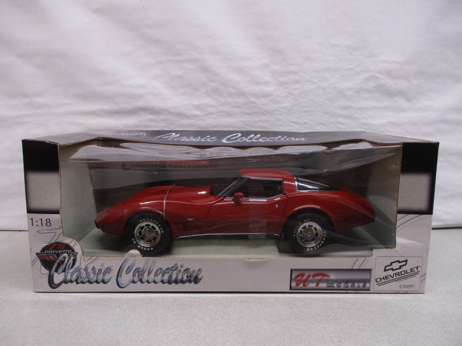 ゲイトウェイ　UT Models 1/18 コルベット 1978ステイングレイ UT Models 1978 Chevrolet Corvette 1/18 JJ | eBay