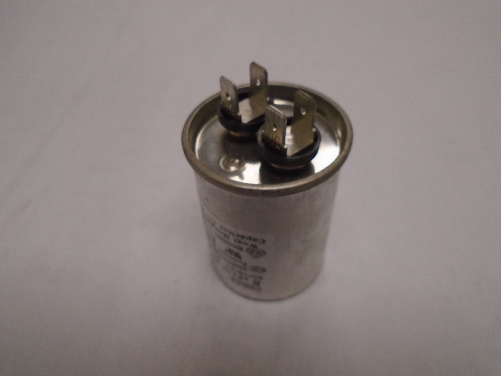 Wuxi Hongguang 6uf Capacitor +-5% 450VAC 50/60Hz - USED | eBay Wuxi Hongguang 6uf Capacitor +-5% 450VAC 50/60Hz - USED | eBay