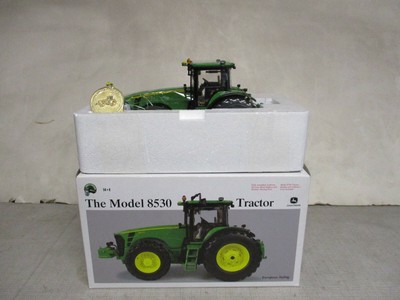 John Deere 8530 Toy Tractor Precision Series II 3 1/32 Scale NIB
