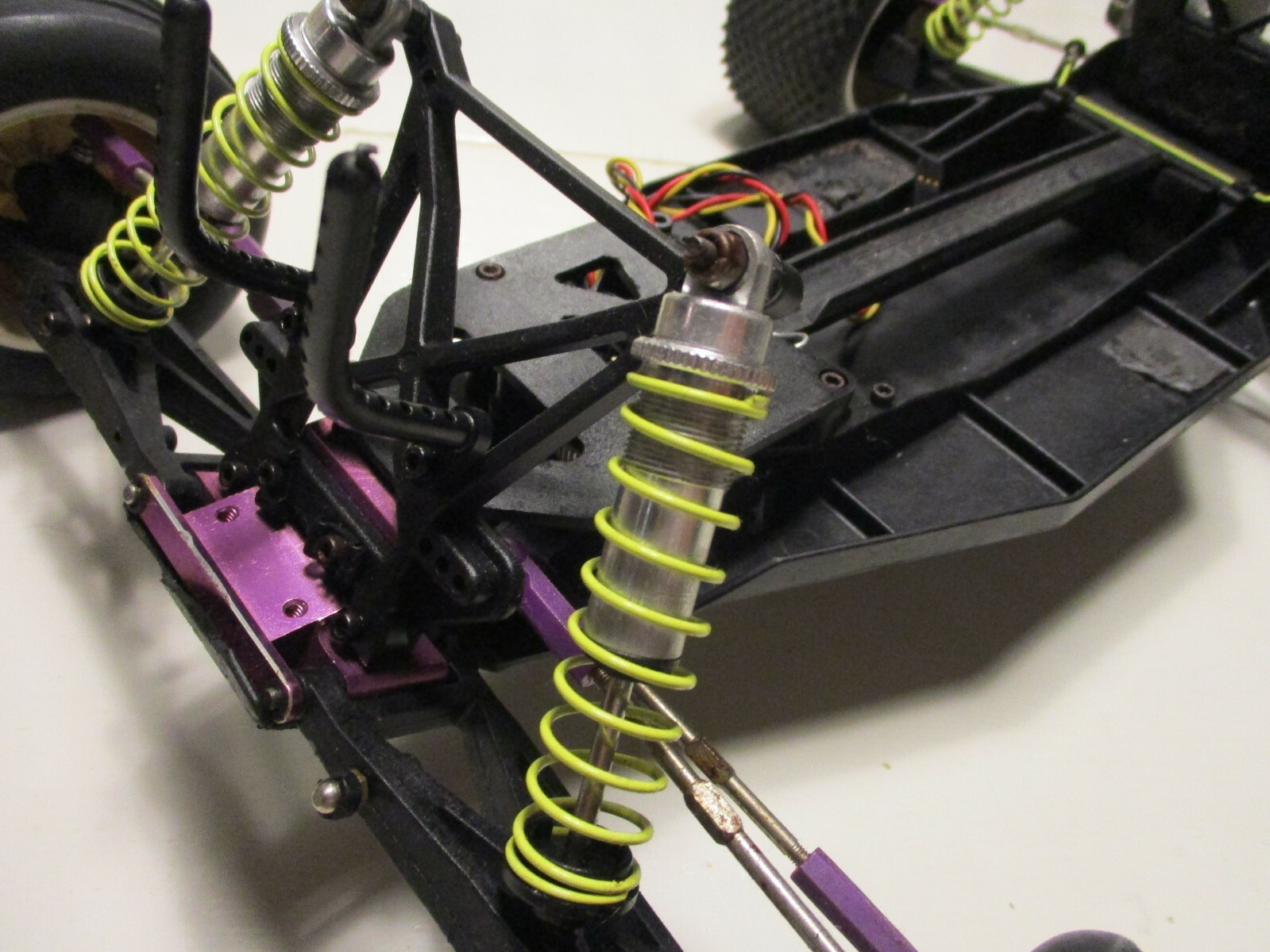 Duratrax Evader 1/10 RC truck HiTec HS-5475HB ,aluminum bulkhead, Trinity, RPM