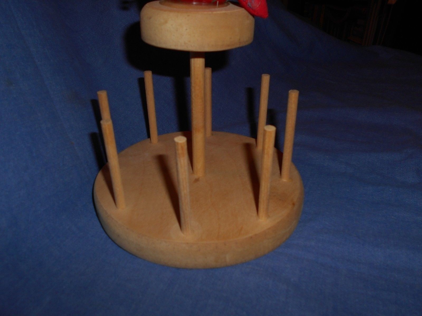 VINTAGE WOODED SEWING THREAD HOLDER PIN CUSHION