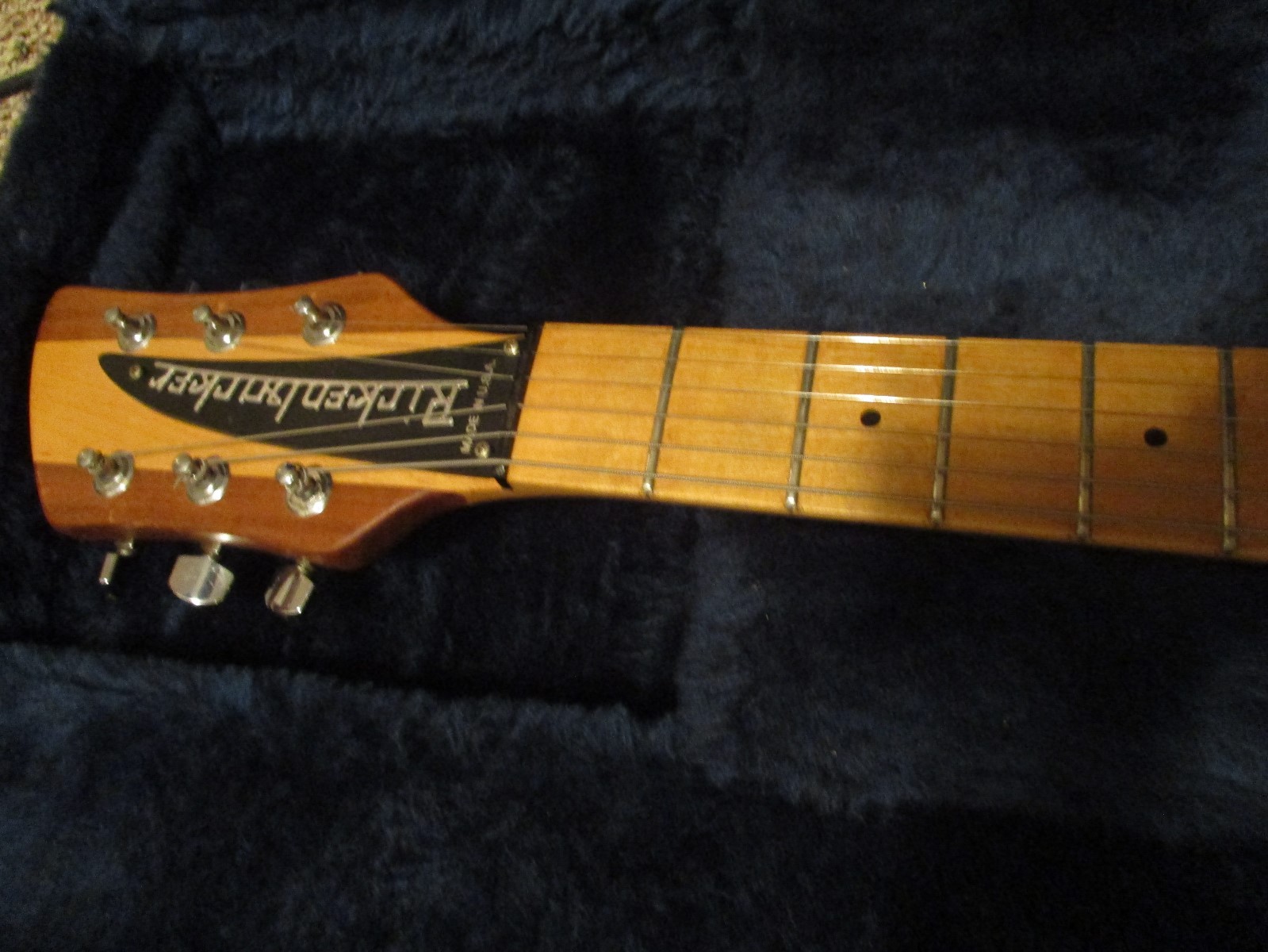 1994 RICKENBACKER 650 D DAKOTA WITH CASE