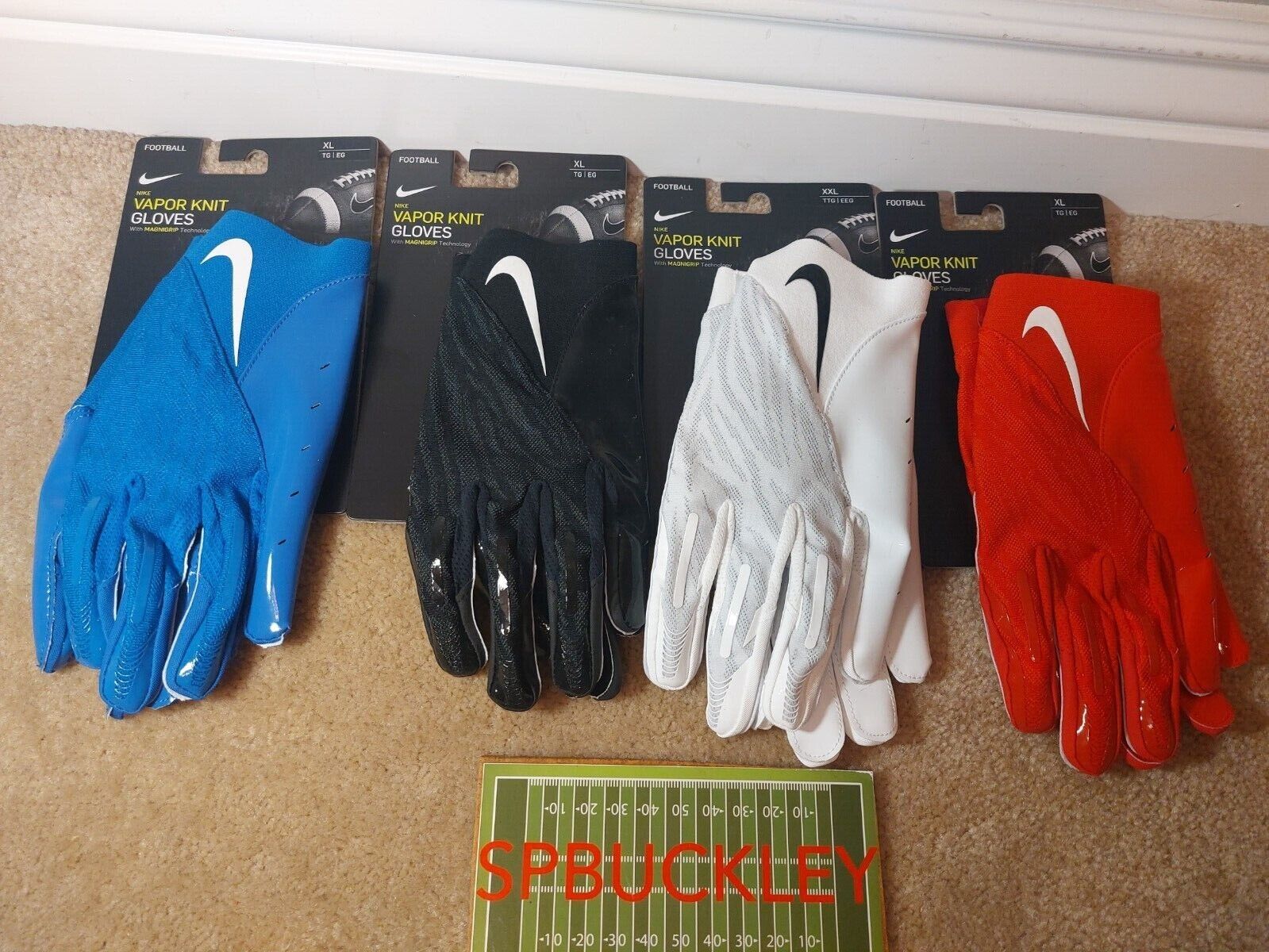 NIKE VAPOR KNIT 4.0 ADULT RECIEVER FOOTBALL GLOVES, NWT NIKE VAPOR KNIT 4.0 ADULT RECIEVER FOOTBALL GLOVES, NWT