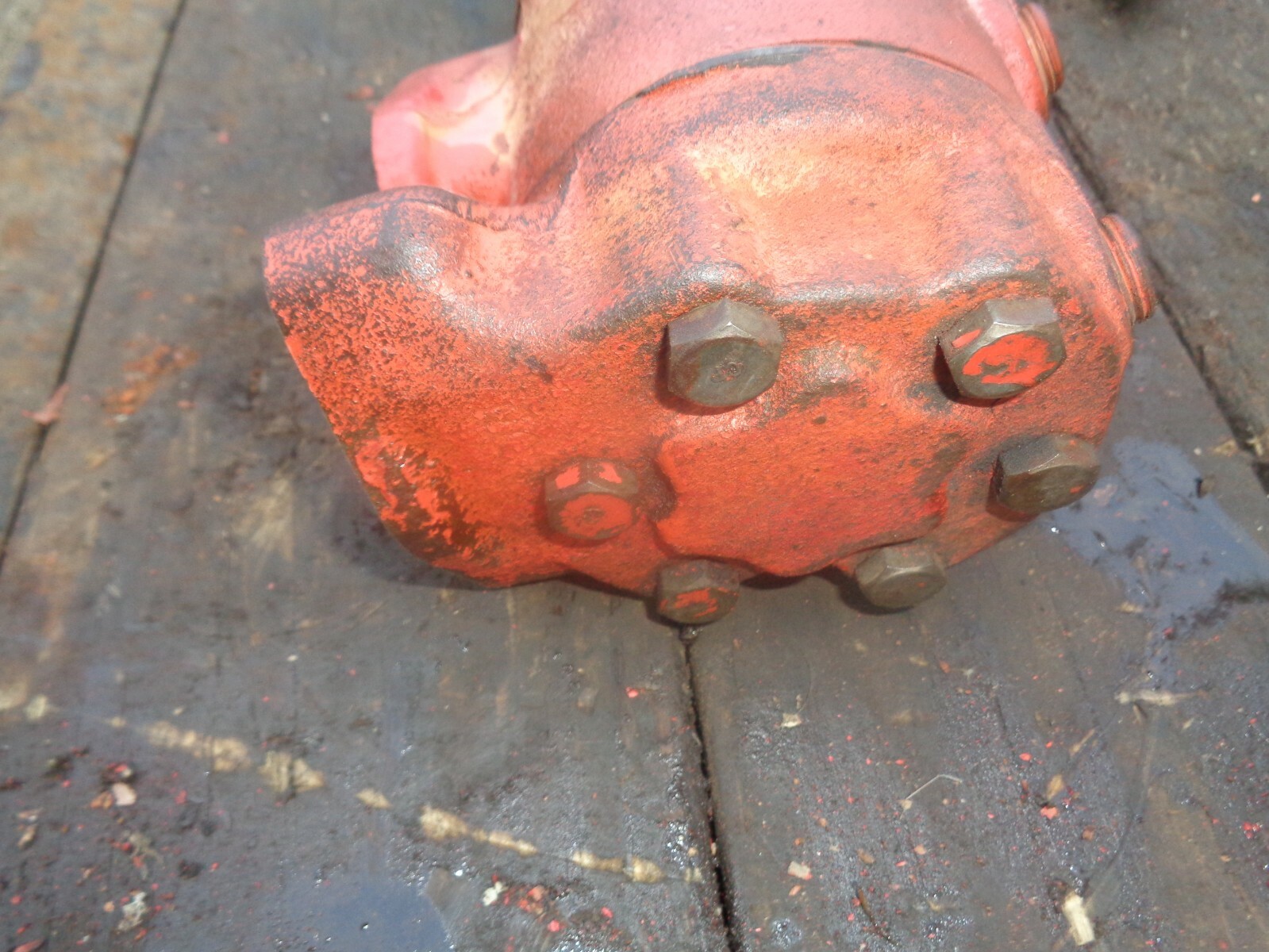 Ford Tractor 600-800 Hydraulic Pump , Round Piston Style Pump W/Tac Drive