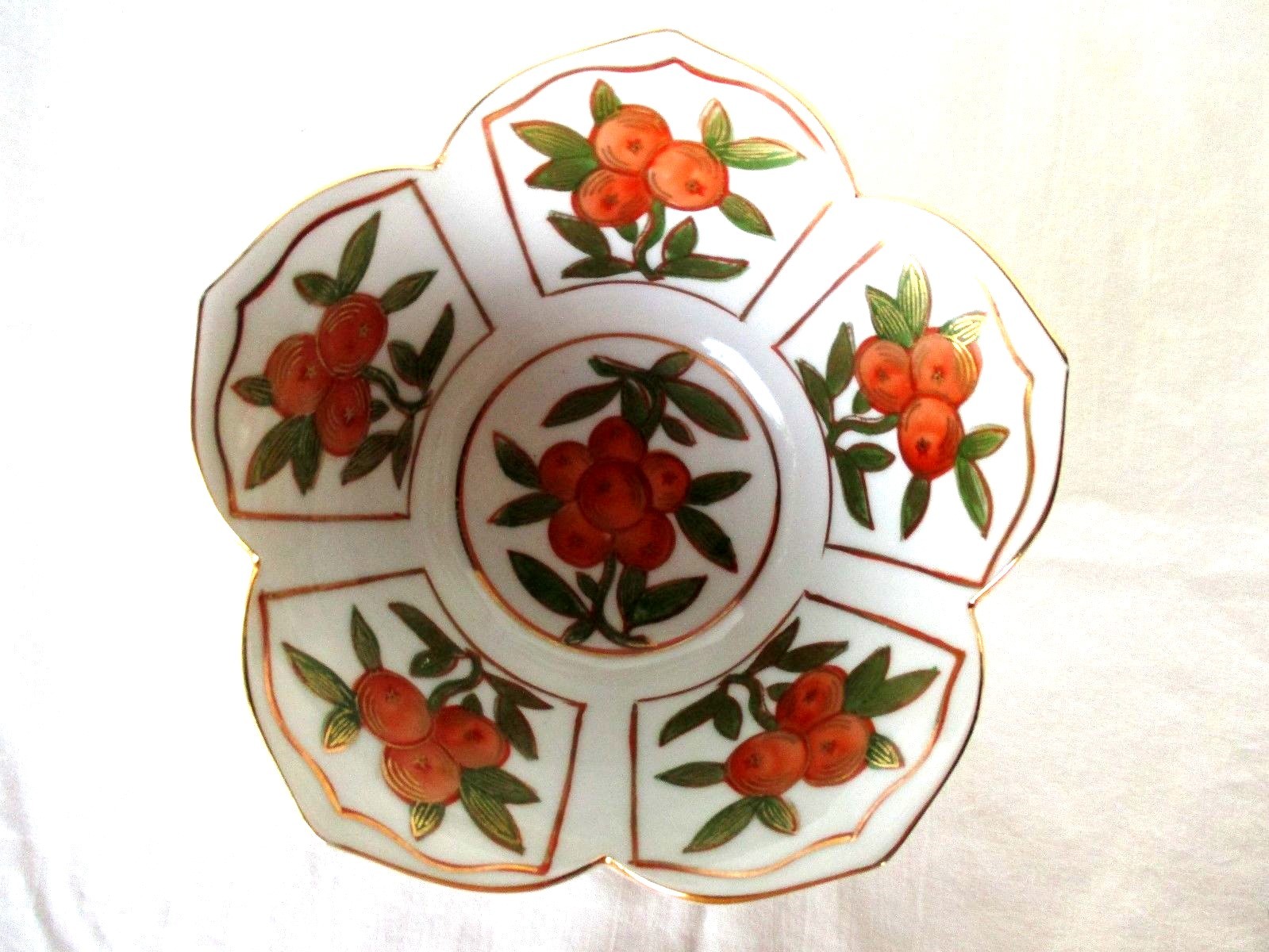 COLLECTIBLE CHINA CANDY / NUT DISH CLUSTERS OF ORANGES & GOLD TRIM