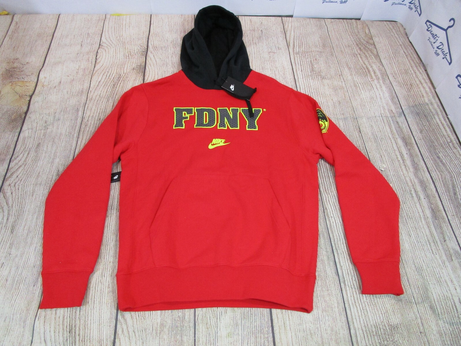 NEW Nike FDNY New York s Bravest Fire Department Red Hoodie Sweatshirt Men s eBay