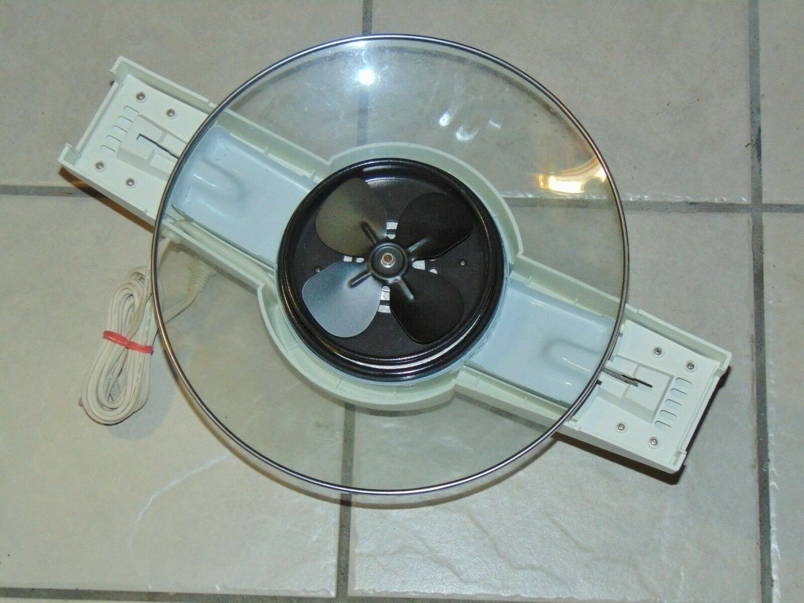 Lid/Motor Convection Perfection Oven by American Harvest White 1250 Watt CO-200T