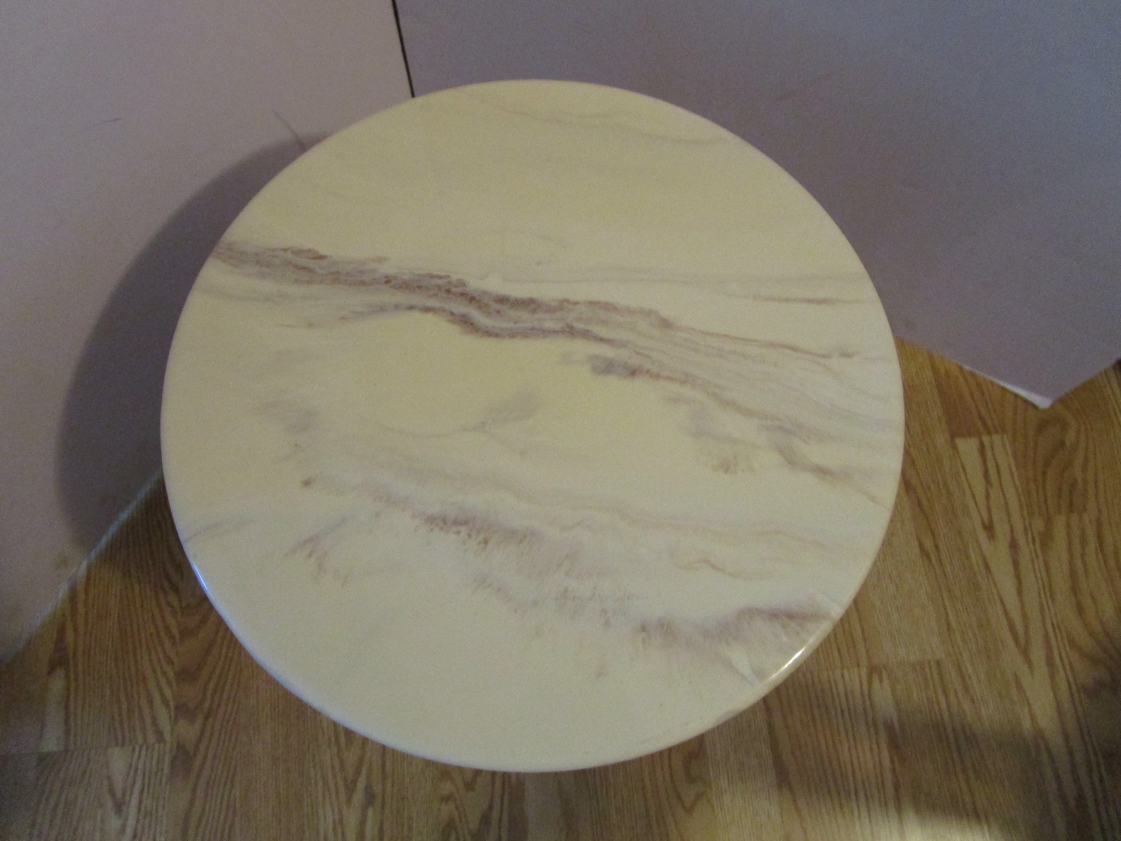 Hollywood Regency Faux marble top table by Marblecraft 1960’s Queen Ann legs 18