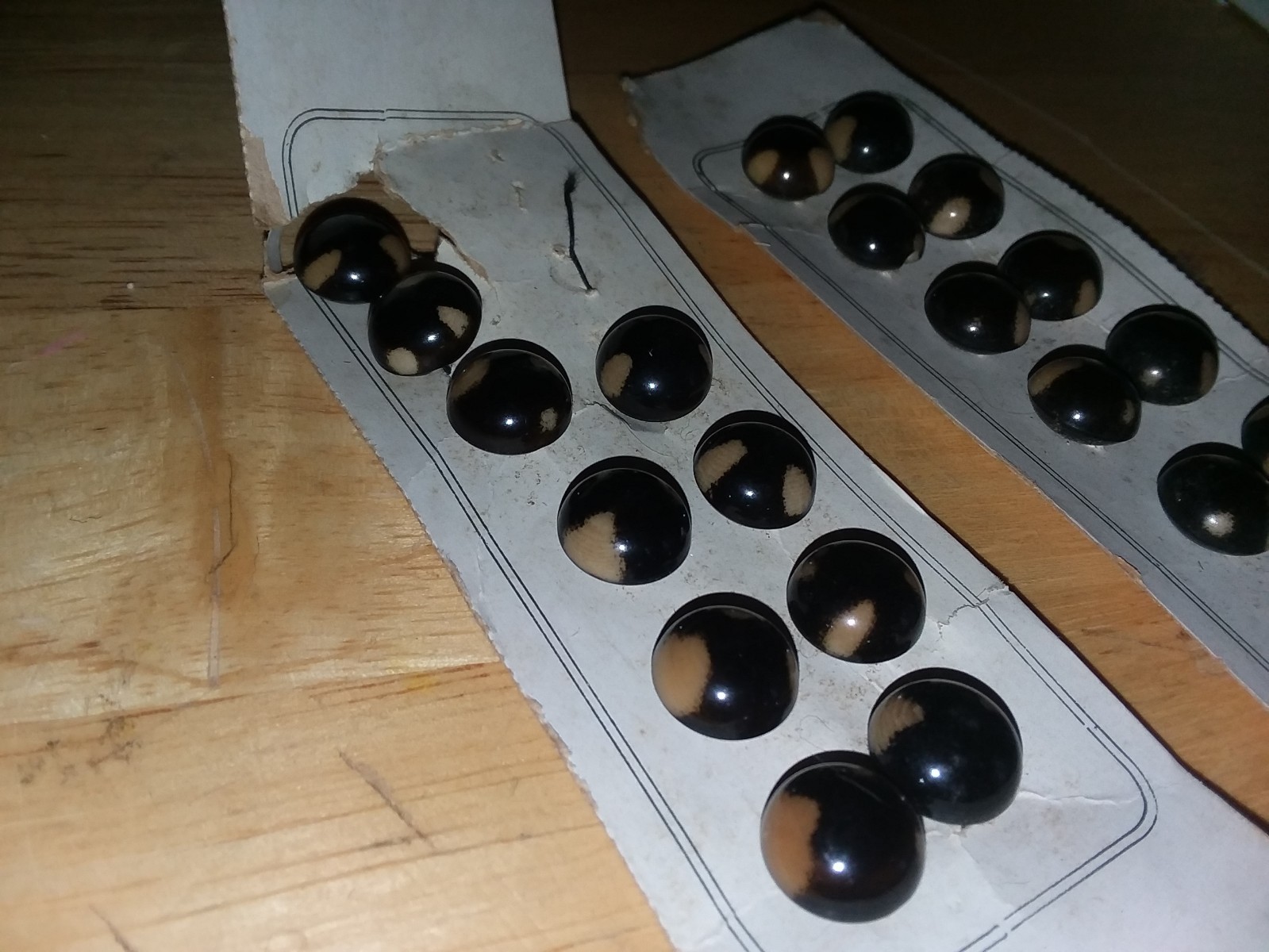 Vintage Lot 22 Black & brown Plastic Celluloid  Buttons Tiger Eye Look 1/2