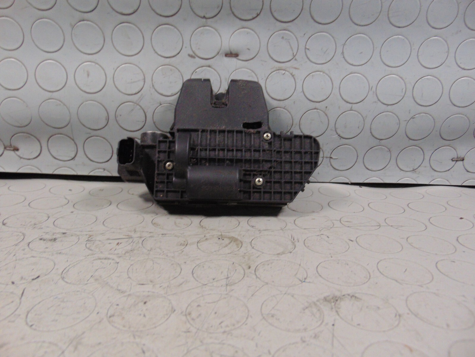 Serratura portellone PEUGEOT 3008 2009 9151487499