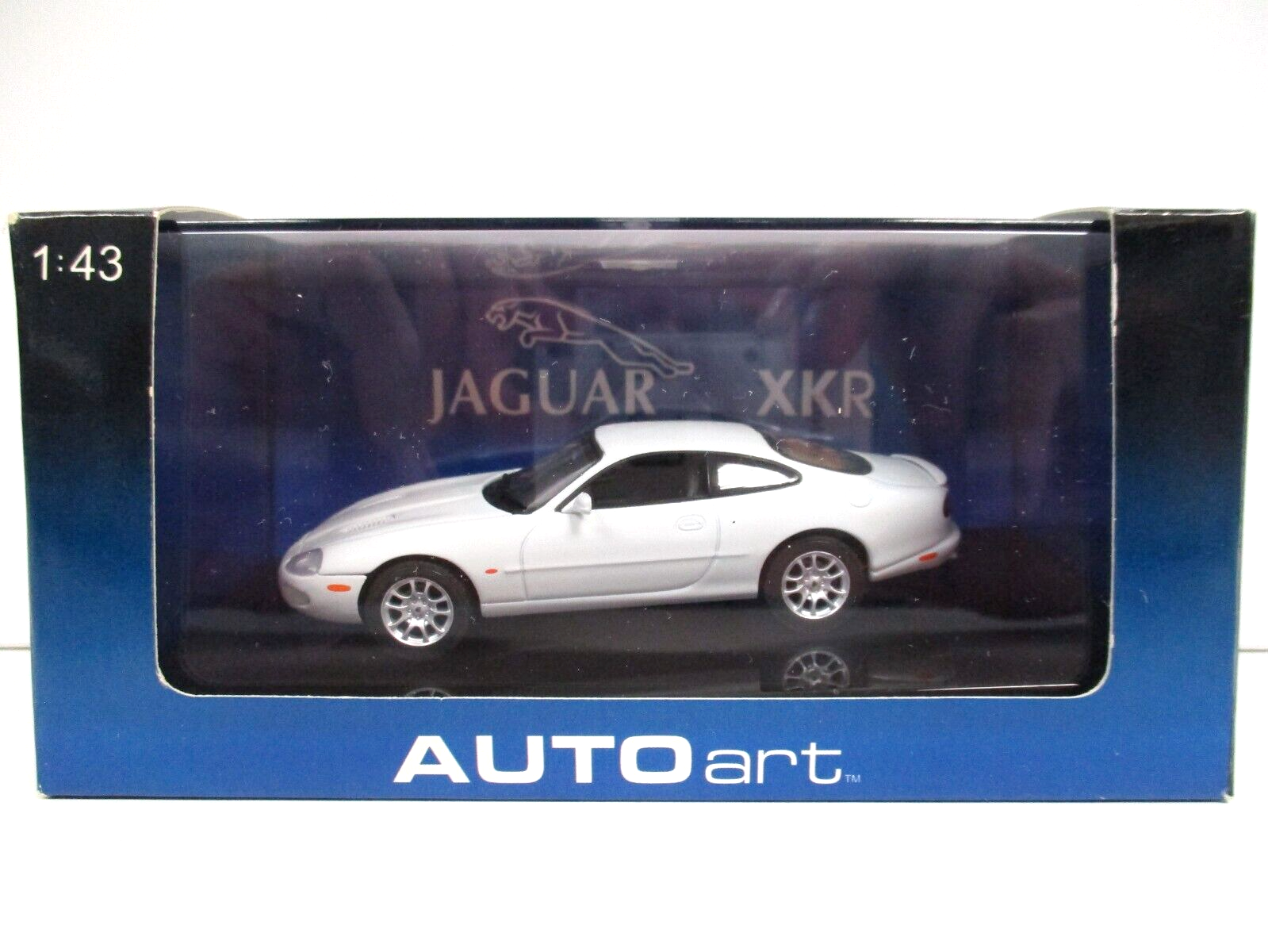 【中古】AUTO art JAGUAR XK 2006 COUPE 1:18 1/18 AUTOart Jaguar XK Coupe Silver Without Box From Japan