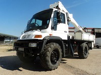 Mercedes Unimog Fitted Versalift hoist, 4x4, 83,000kms